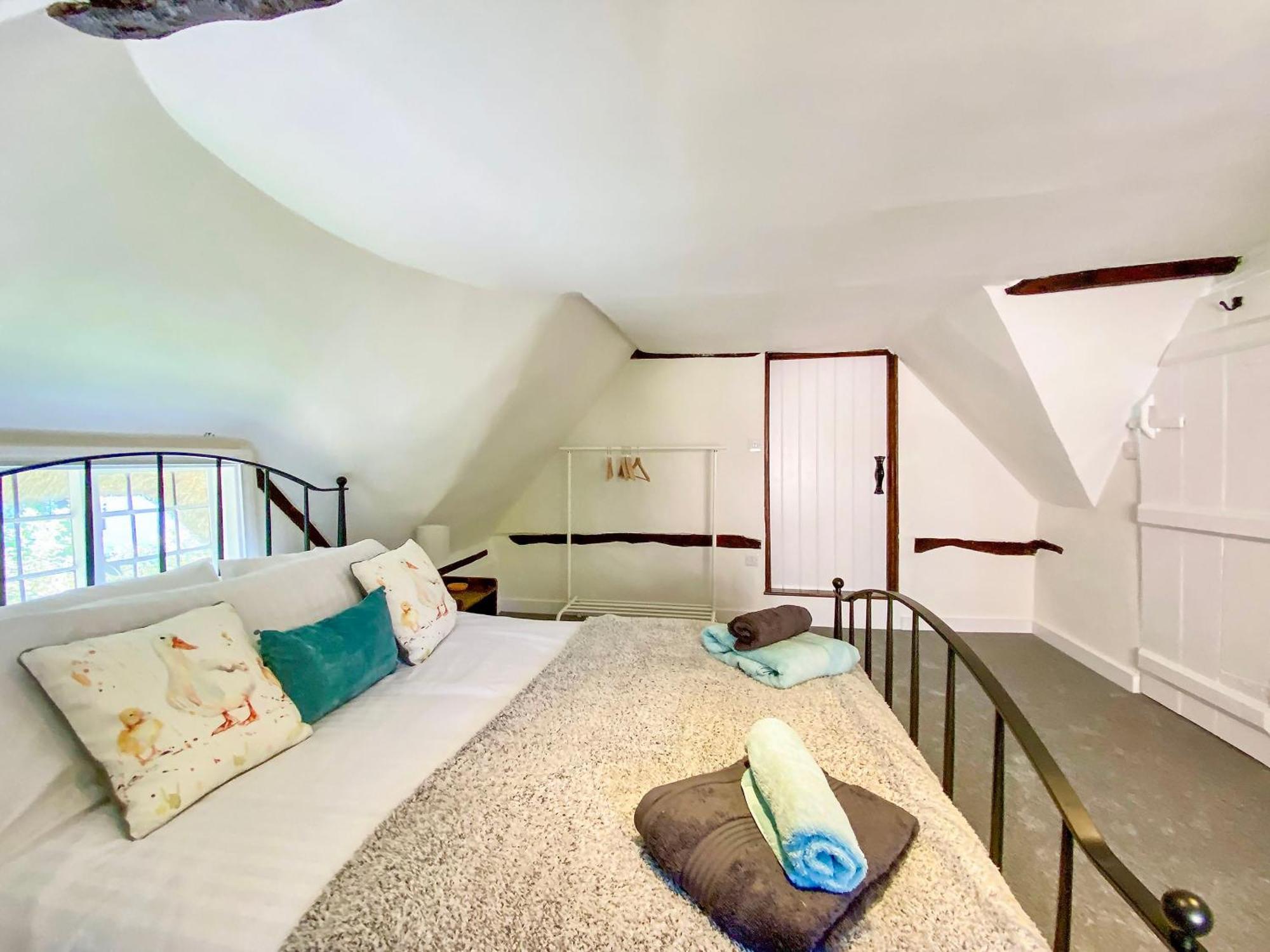 Mortimer Cottage Wootton Rivers Buitenkant foto